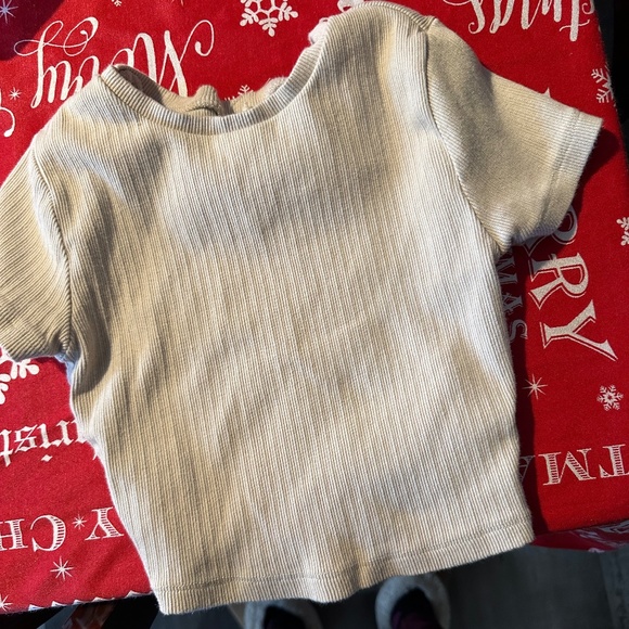 Assorted XS Crop Tops - Picture 3 of 9